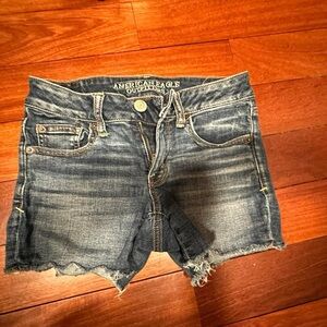 Low rise American eagle shorts